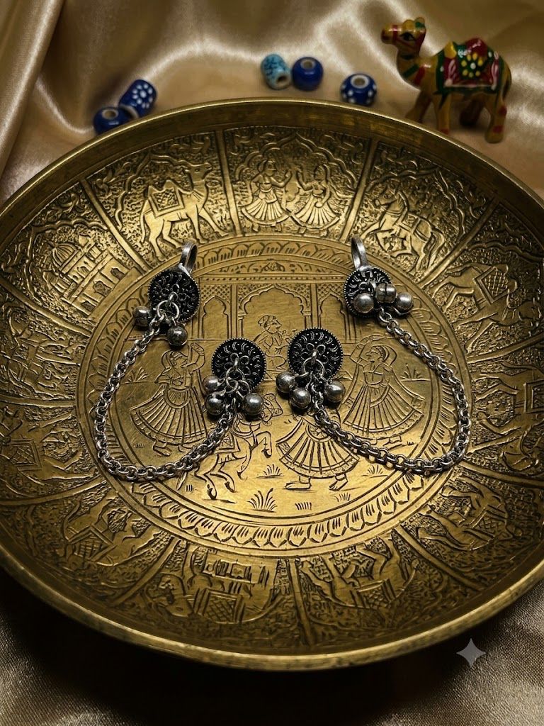 Round Oxidised with Bugadi Chain