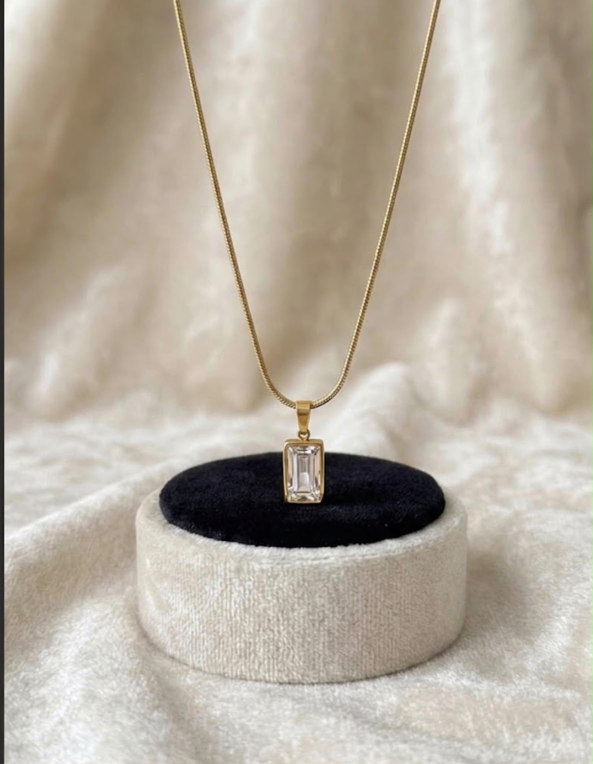 White Crystal Penant in Snake chain
