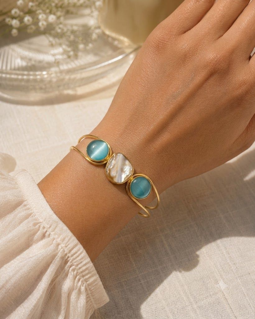 Mother of pearl with Blue Monalisa stone copper bangle single