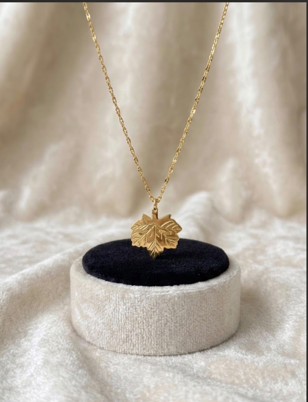 Maple Leaf Penant with chained necklace