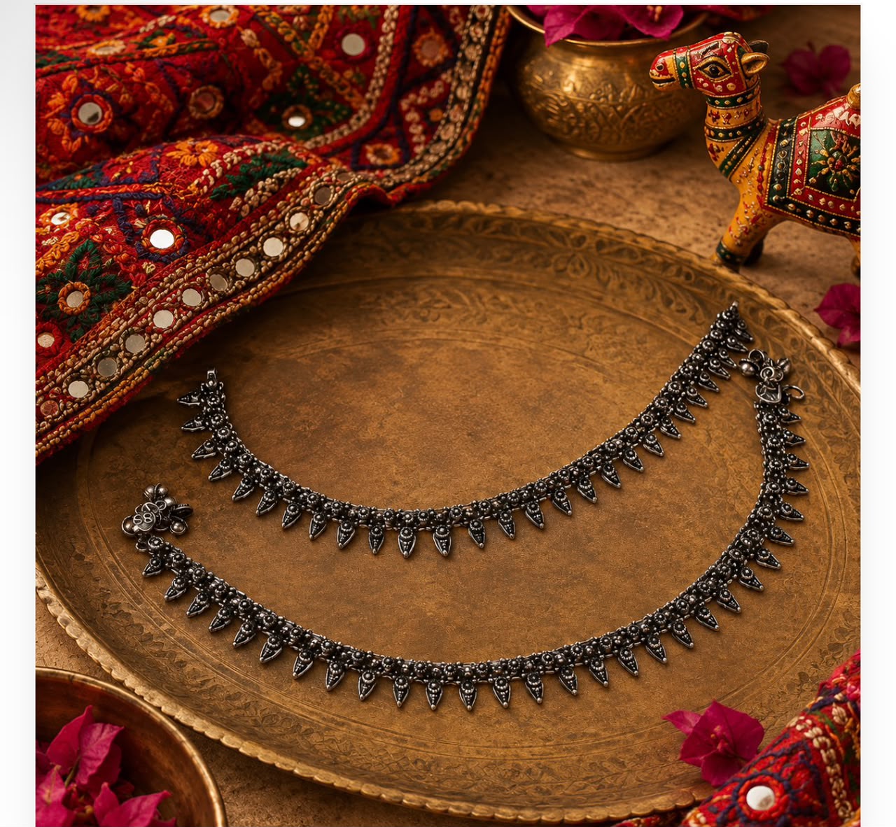 Oxidised Black Metal Broad Anklet w Petal Design