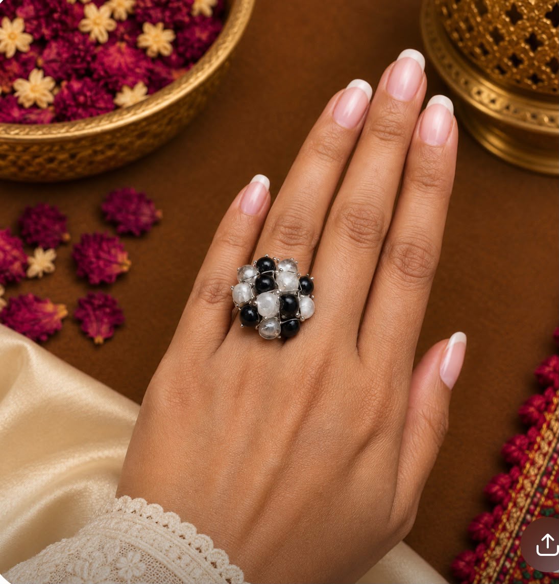 Black and white bead